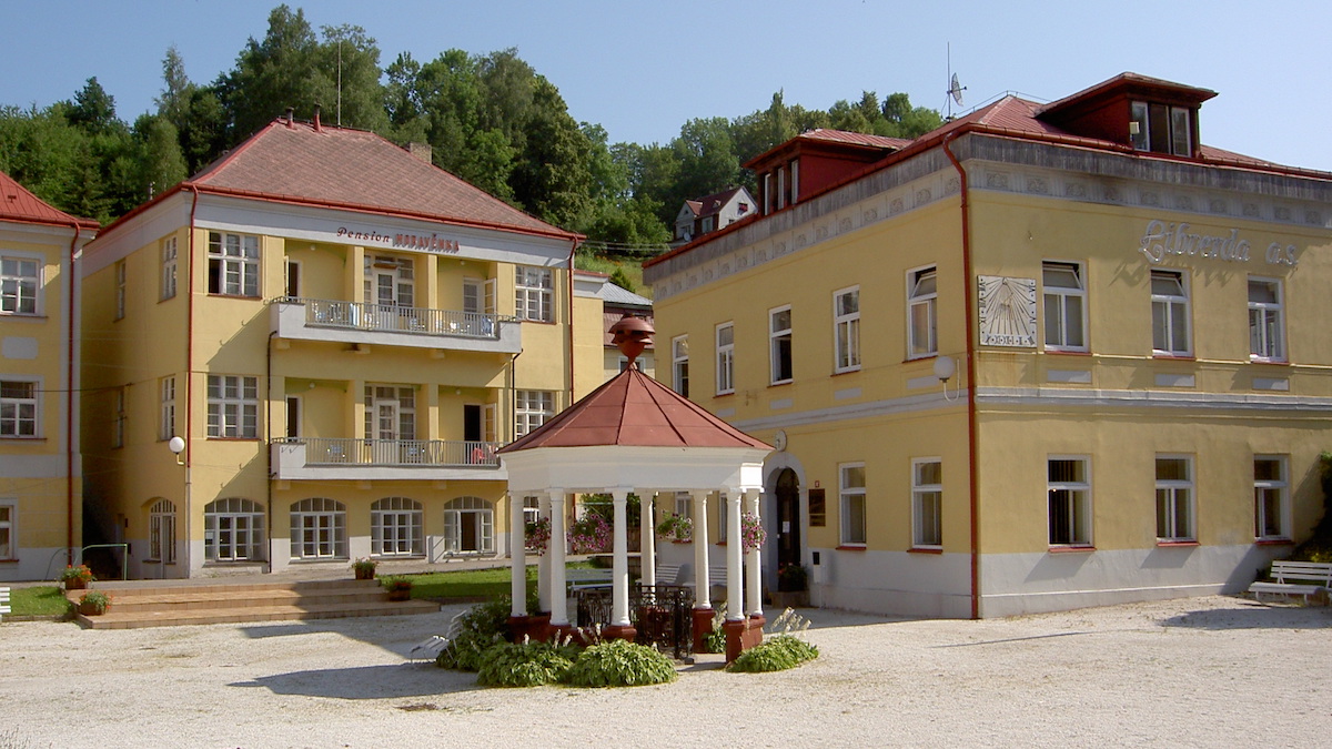 Obří sud v Lázních Libverda: Technický unikát z roku 1931 dnes slouží jako výletní restaurace