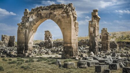 Příběhy o Ofiru spojují biblickou tradici, obchod se zlatem a nejistou geografii