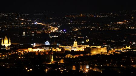 Blackout se nešíří jako ve filmu. Síť padá v řádu vteřin a na každé úrovni napětí jinak, vysvětluje energetik