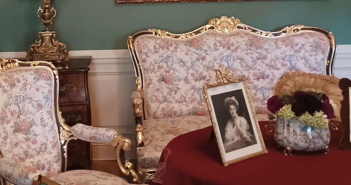 Svatý grál myslivecké nostalgie: Starožitná brož s grandlemi vám může vynést tisíce