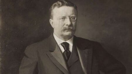 Theodore Roosevelt přežil atentát také díky složenému projevu v náprsní kapse