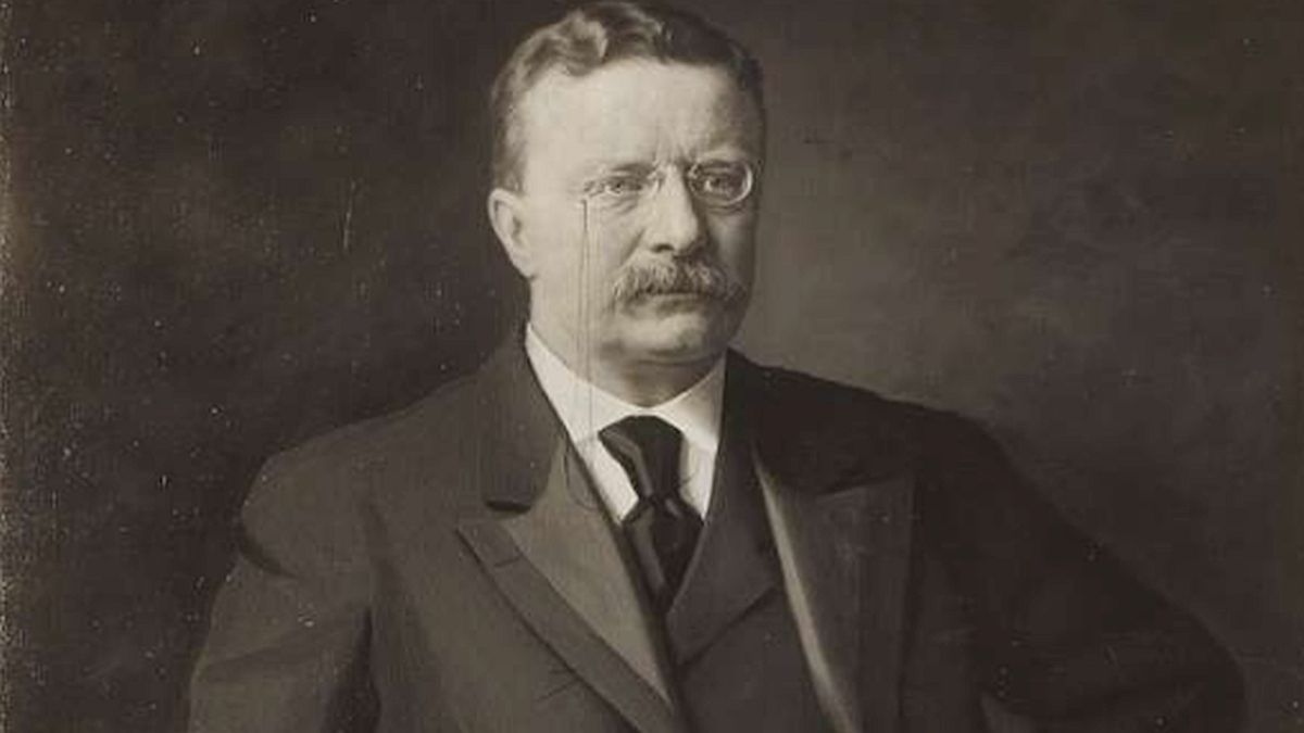 Theodore Roosevelt přežil atentát také díky složenému projevu v náprsní kapse