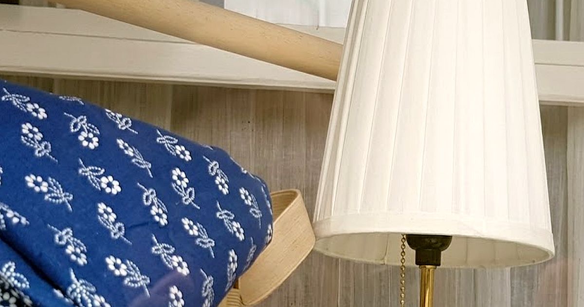 Při vyklízení bytu po prarodičích hledejte značku Napako nebo Lidokov. Lampy s ní stojí tisíce, za cenou stojí skrytý autor