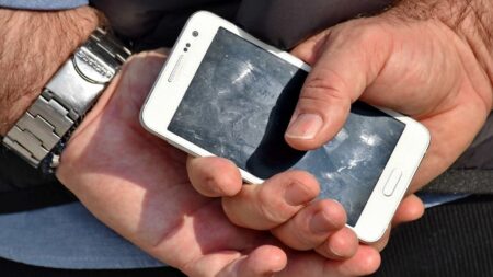 Vraždu z roku 1984 vyřešil otisk dlaně, ne prstů. Daktyloskopický systém ho dokázal přiřadit až po 33 letech, když pachatel udělal jinou chybu