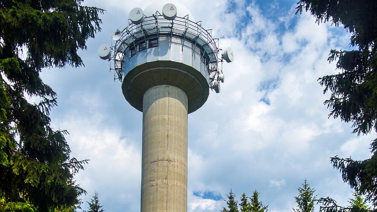 Radiolokační stanoviště Skalka u Prostějova sleduje vzdušný prostor nepřetržitě. Signál v okolí mizí kvůli frekvencím, které radar vysílá