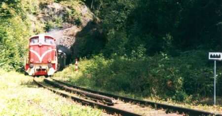 Na české zubačce se vrátily lokomotivy z 60. let, přezdívané Rakušanky. Stoupání 58 ‰ zvládají díky ozubnici, kterou jinde v zemi nenajdete